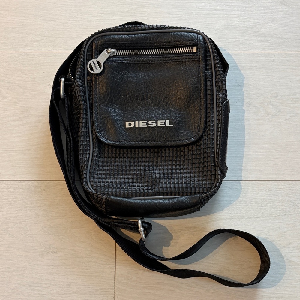 Diesel Textured Black Messenger Crossbody Bag